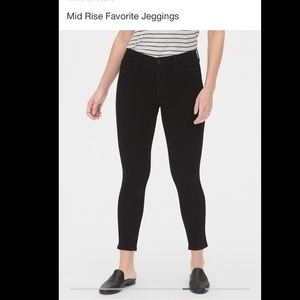 Gap Black Favorite Jegging size 29/8